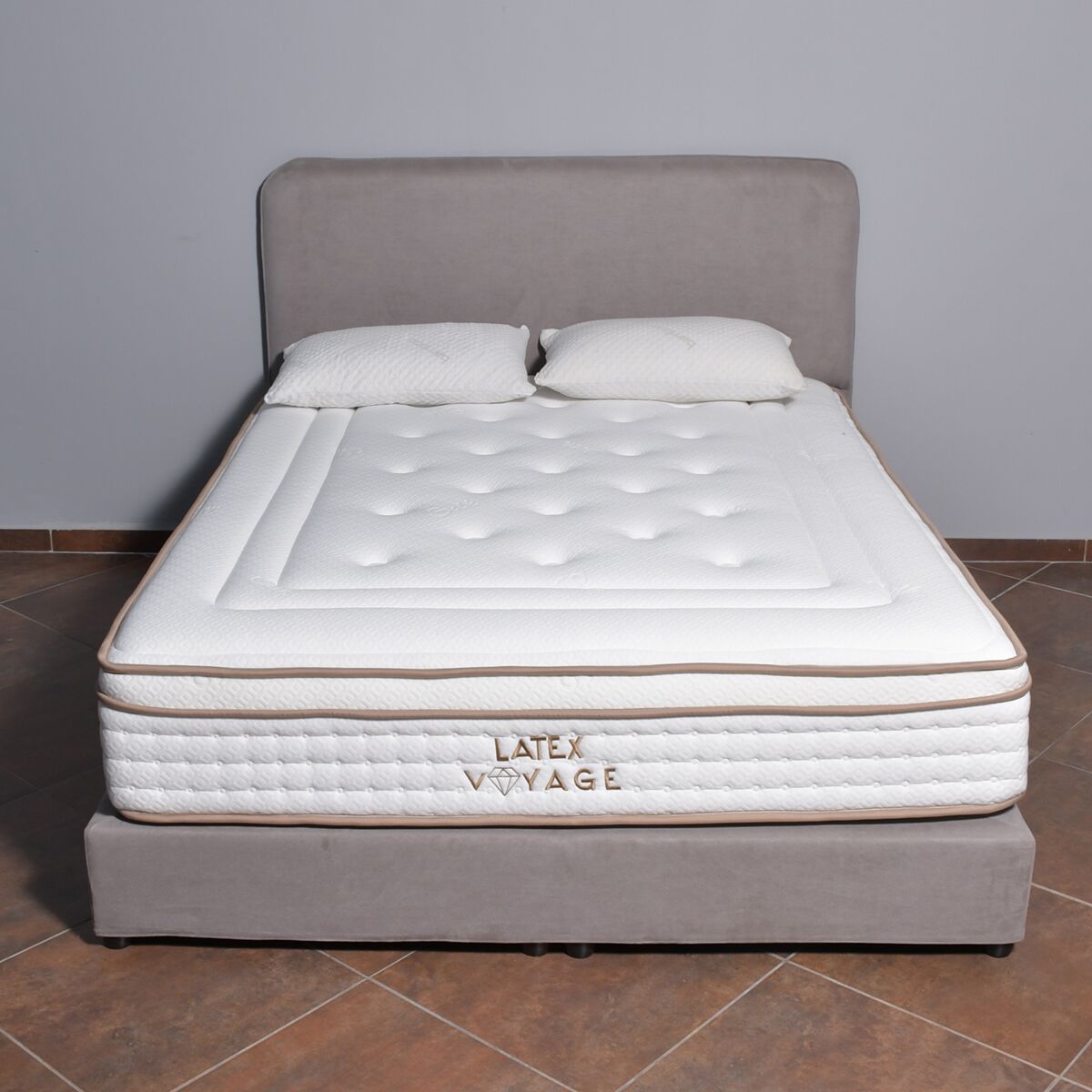 minimal κρεβάτι